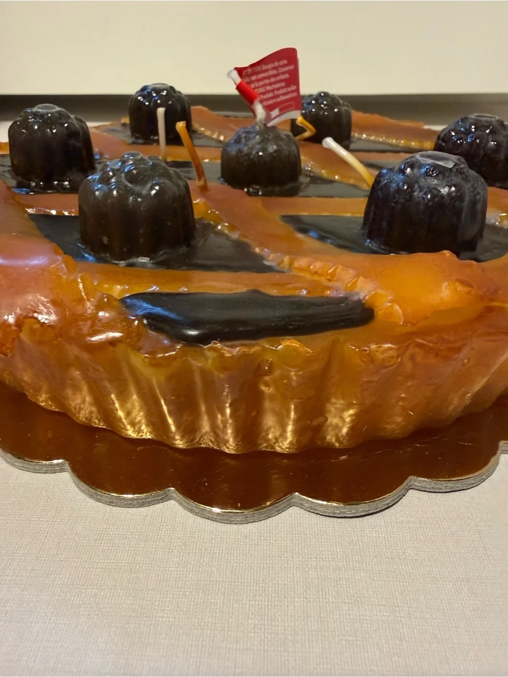 Moda Domus Crostada pie candle- NWT